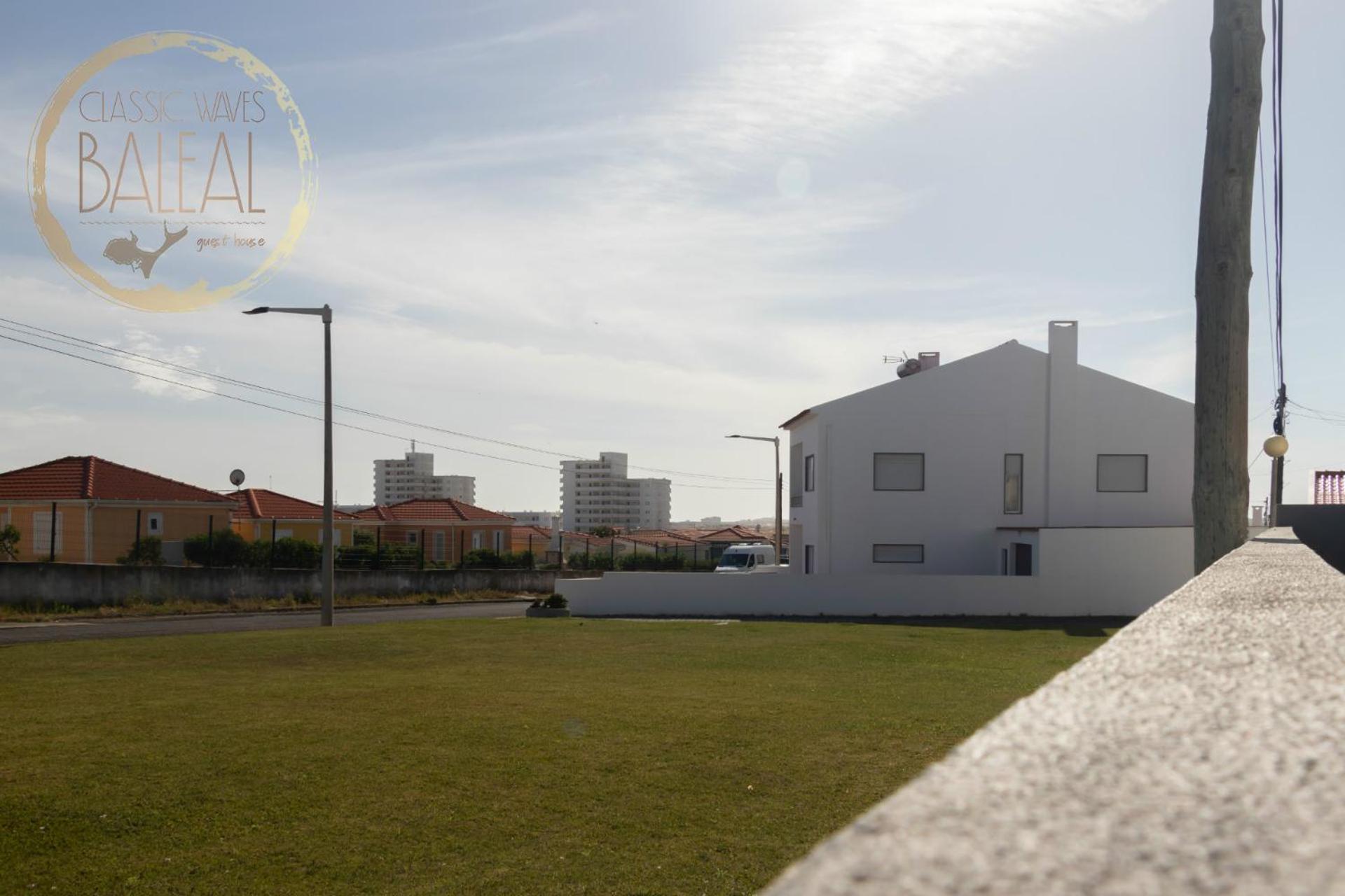 Baleal Classic Waves Guest House Bagian luar foto